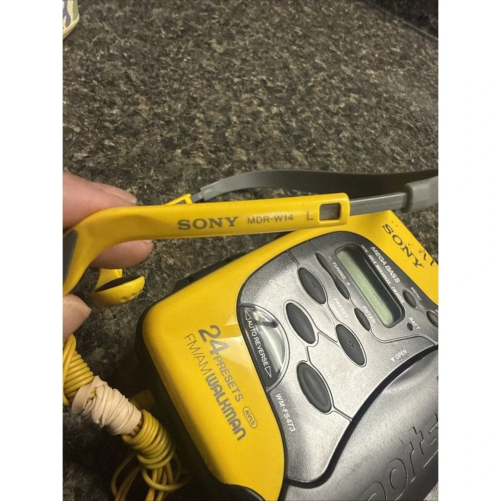 Sony Avls FM/AM Walkman